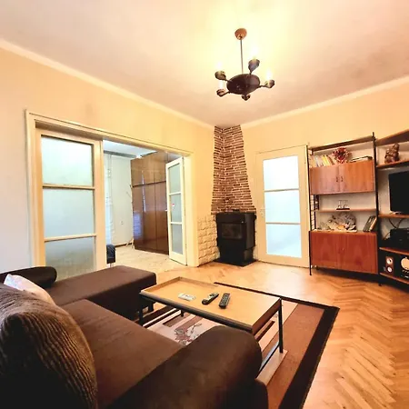 Super Center-huge 2 Bedrooms Apartment Burgas City