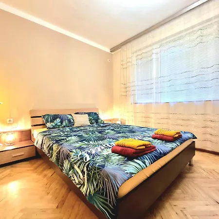 Apartment Super Center-huge 2 Bedrooms *